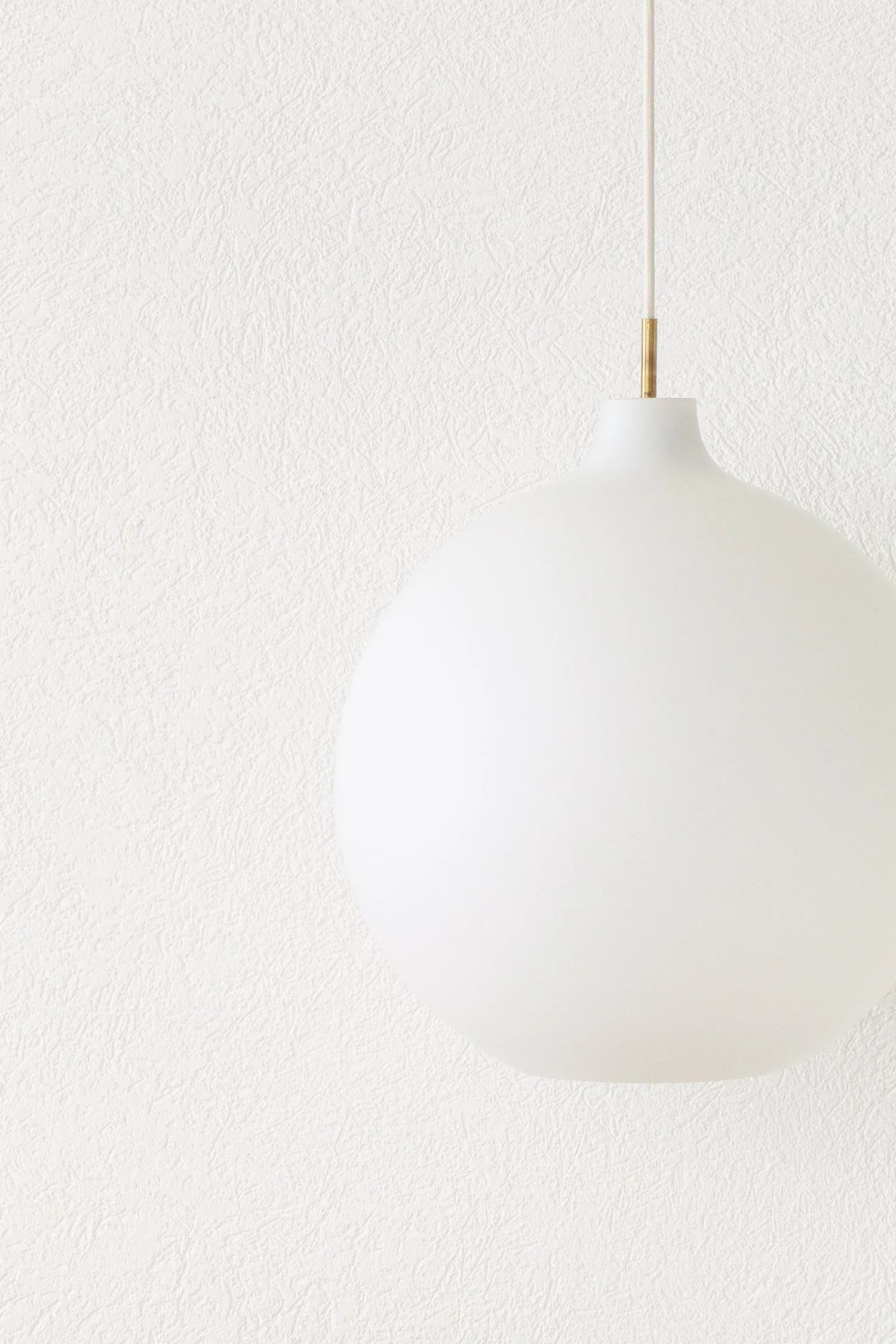 Pendant_Louis_Poulsen_Wohlert_40cm_06.jpg