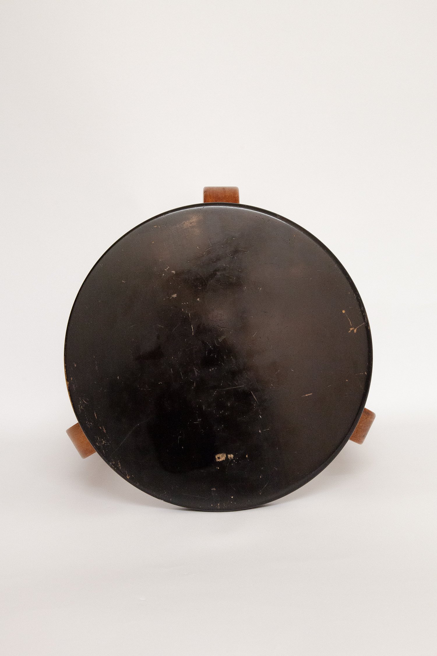 Old_Aalto_Stool_60_05.jpg