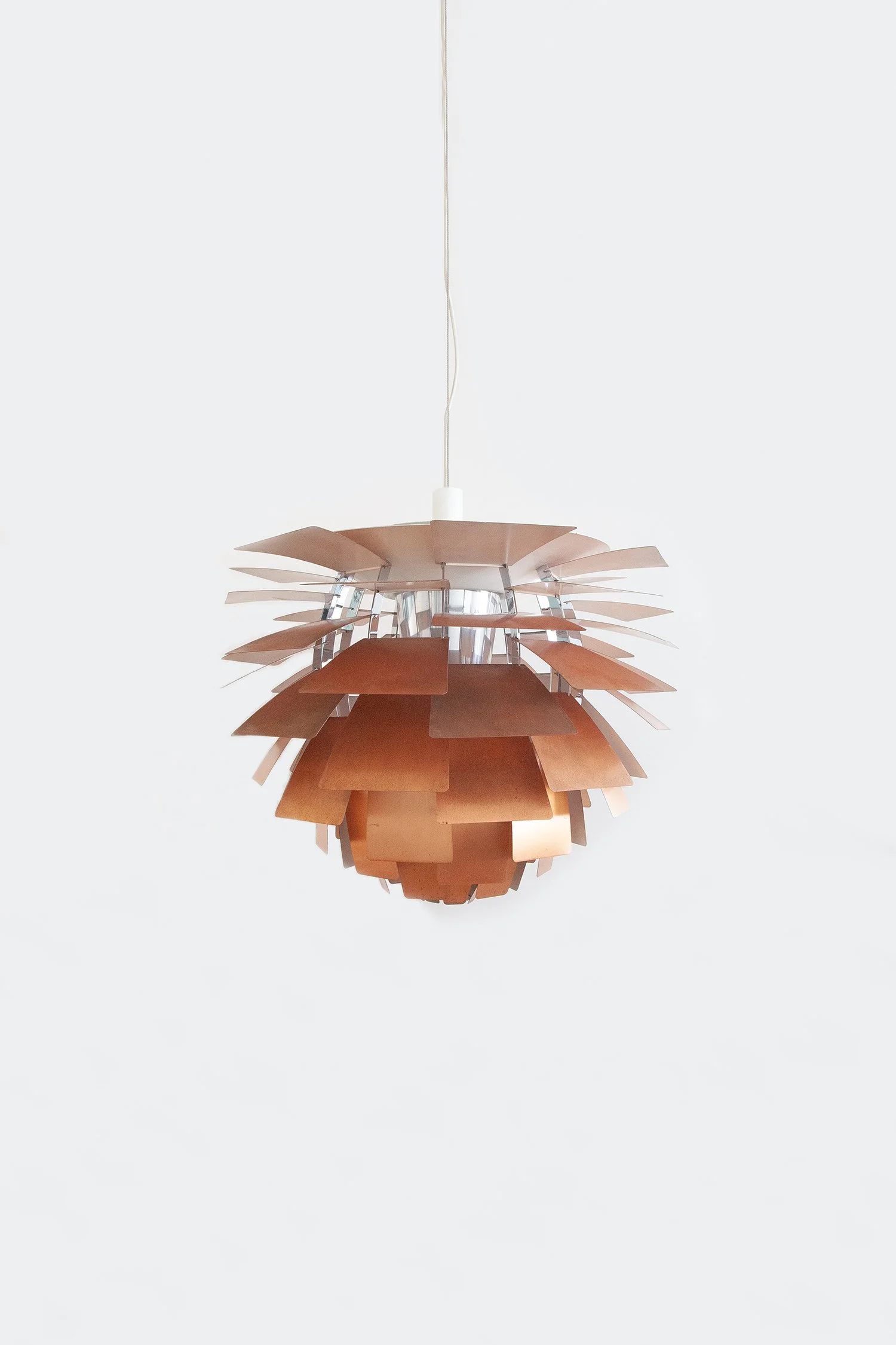 Old_Artichoke_Poul_Henningsen_Louis_Poulsen_01.jpg