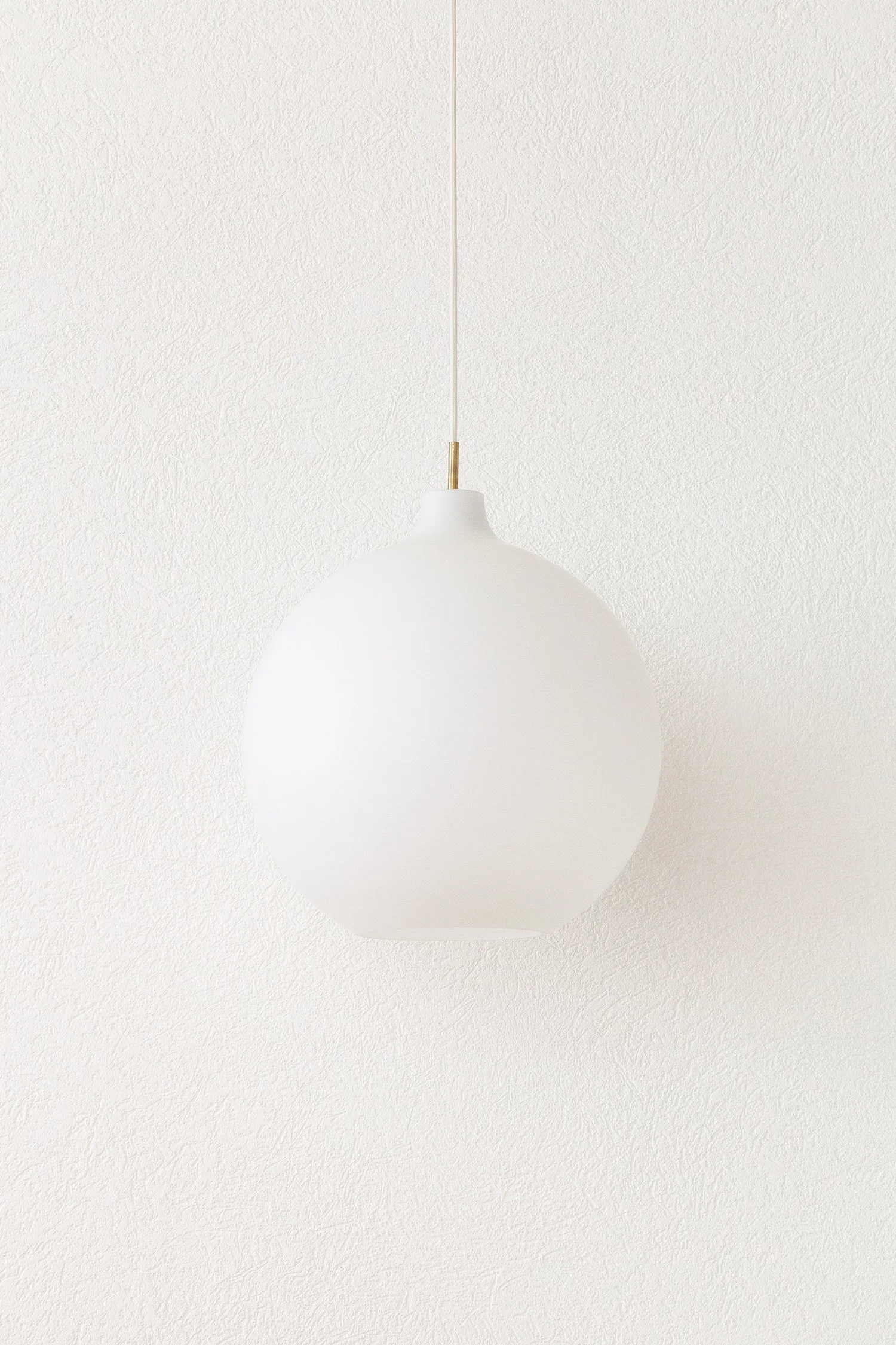 Pendant_Louis_Poulsen_Wohlert_40cm_02.jpg