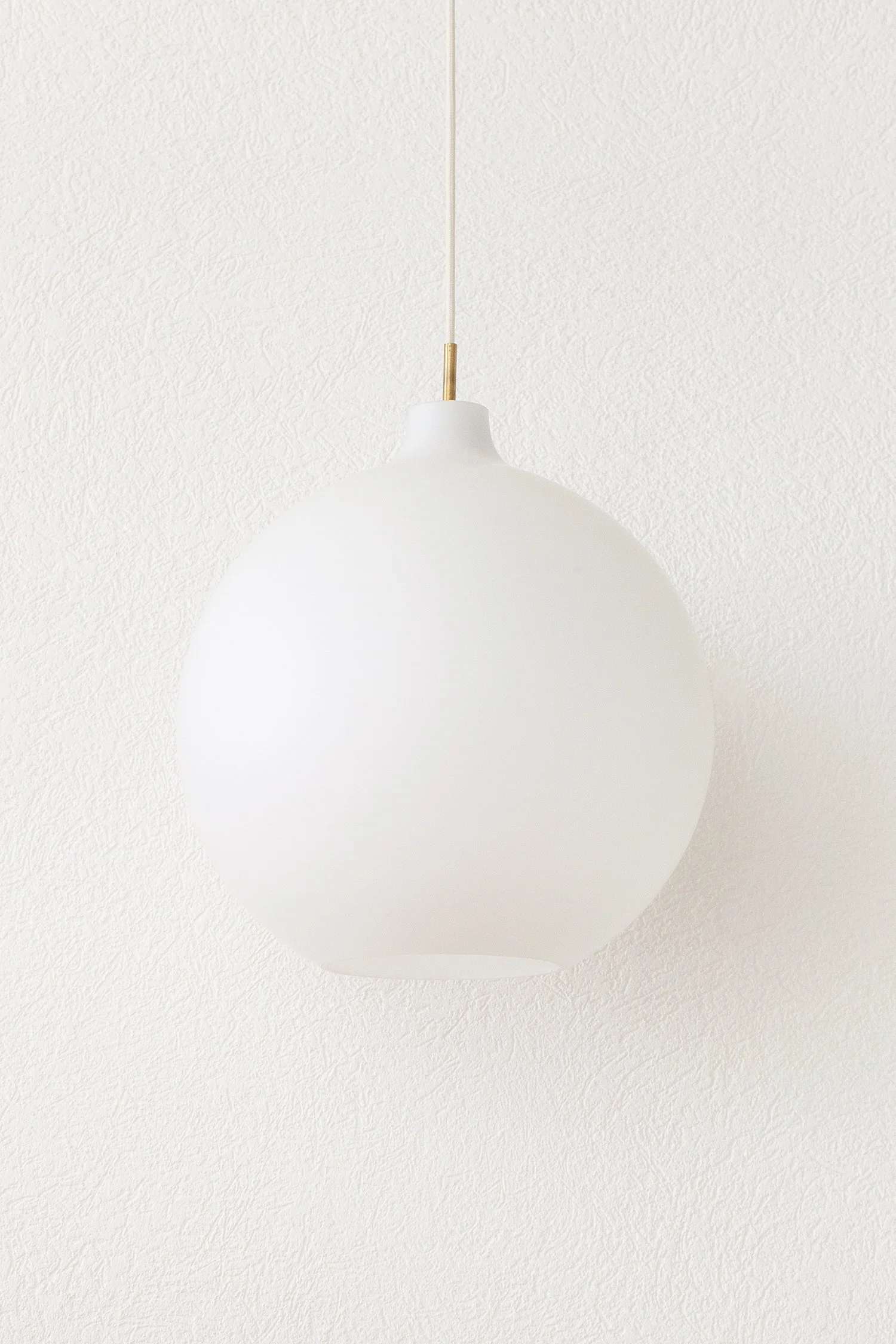 Pendant_Louis_Poulsen_Wohlert_40cm_04.jpg
