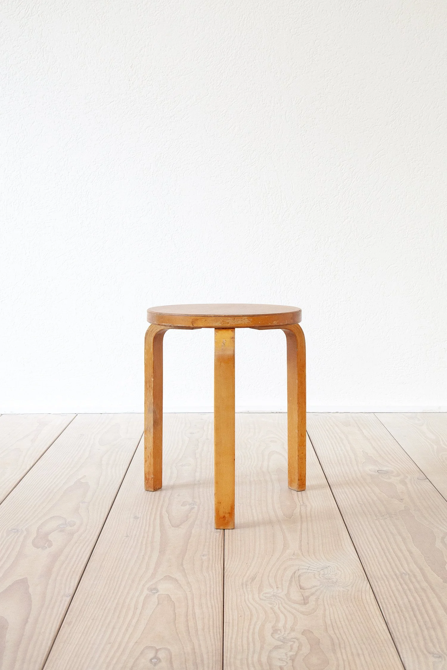Stool 60 Alvar Aalto Finmar