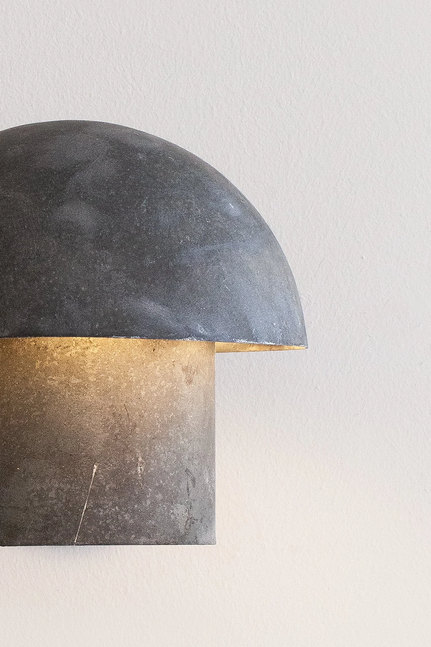 Wall_Light_Bjarne_Bech_Louis_Poulsen_06.jpg