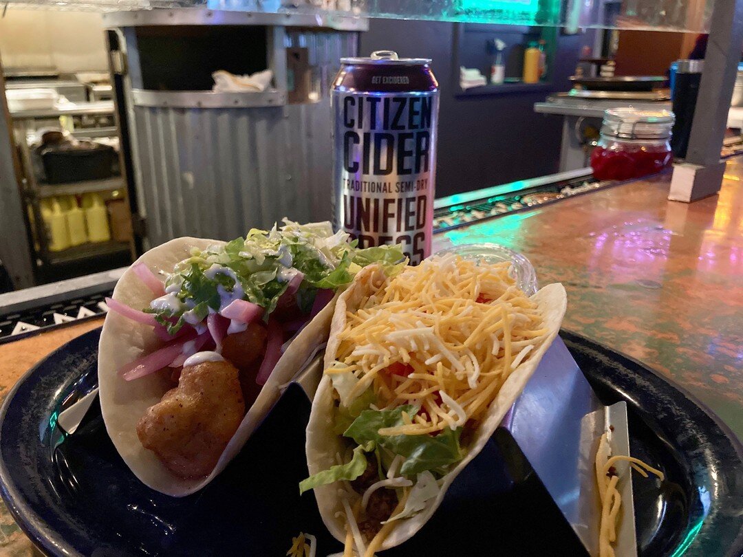 Grab a can and a $3 taco and enjoy your Tuesday at Jax!

Open at 3 pm 🌮