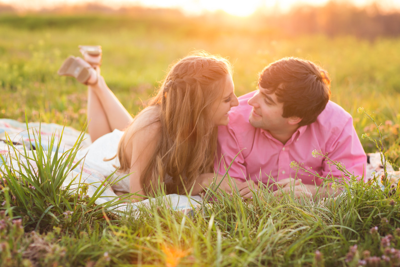 099_Zach+Emma_Engagement-X2.jpg