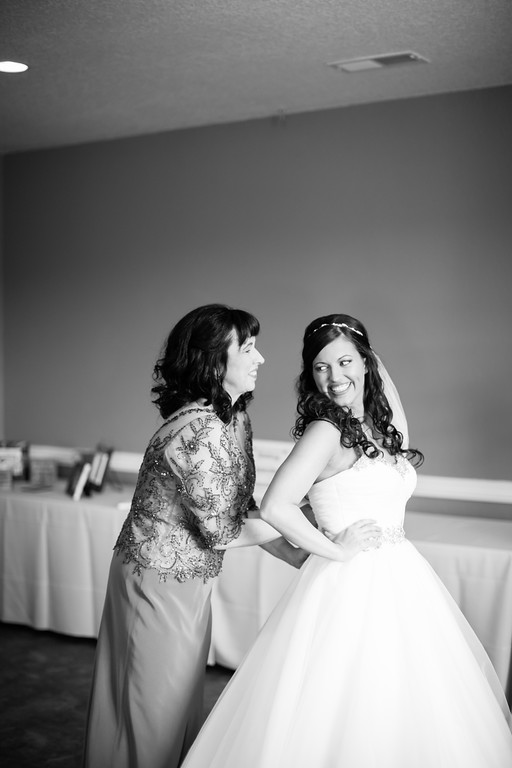 0121_Josh+Lindsey_WeddingBW-XL.jpg