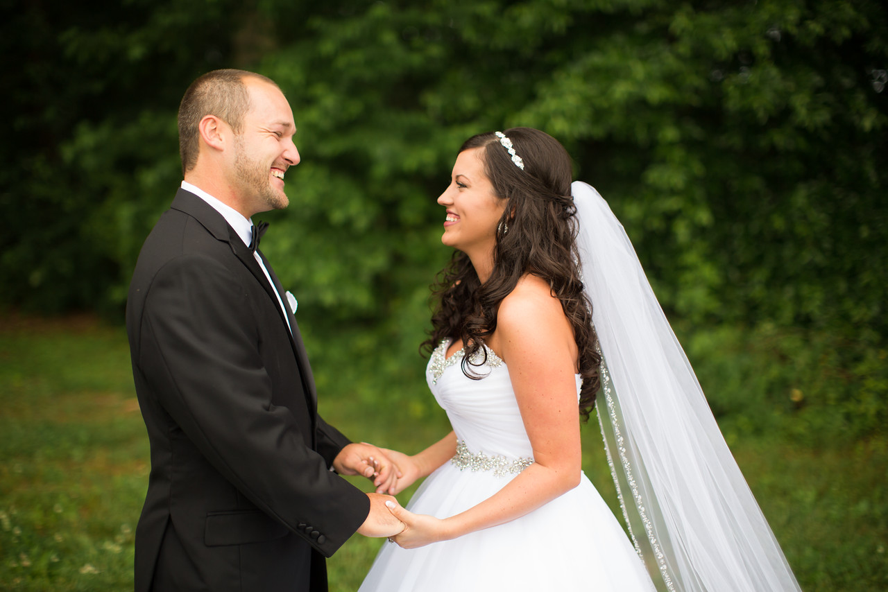 0269_Josh+Lindsey_Wedding-X2.jpg