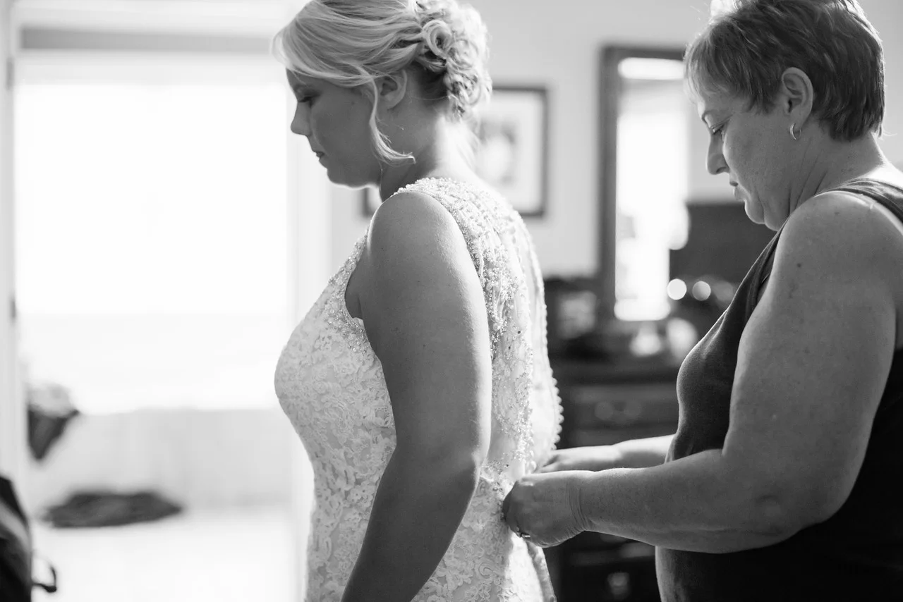 108_Kyle+Shauna_WeddingBW-X2.jpg