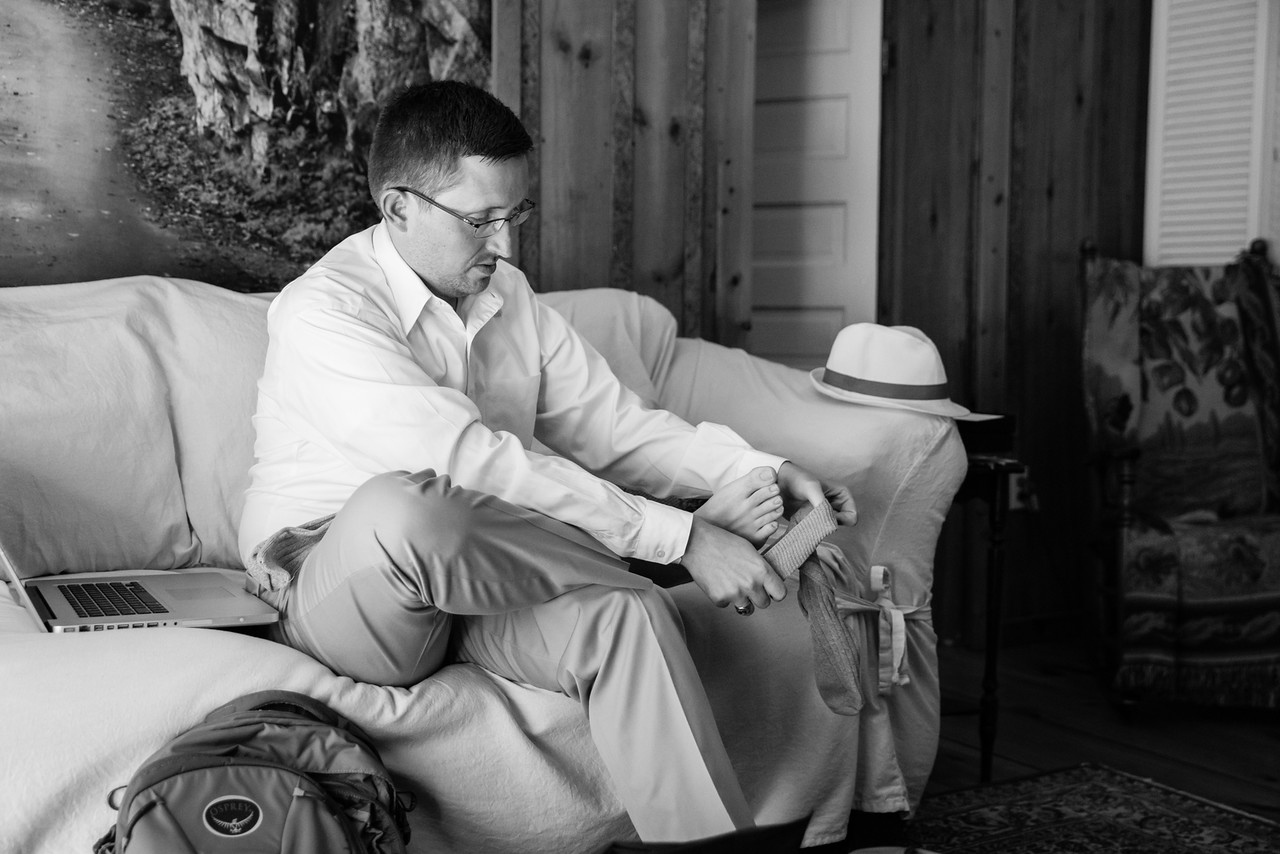 167_Chris+Hannah_WeddingBW-X2.jpg