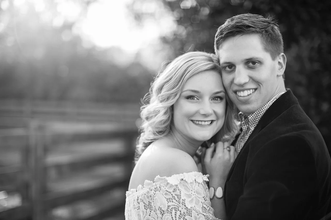 053_Sam+Kaite_EnagementBW-X2.jpg