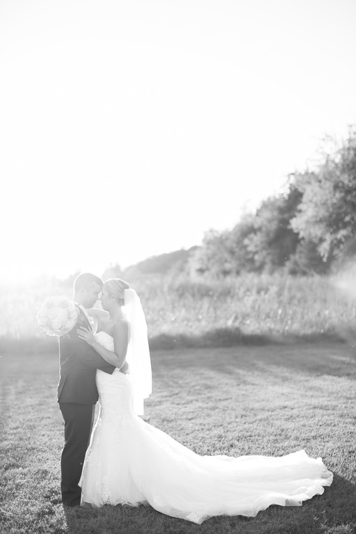 594_Martin+Victoria_WeddingBW-XL.jpg