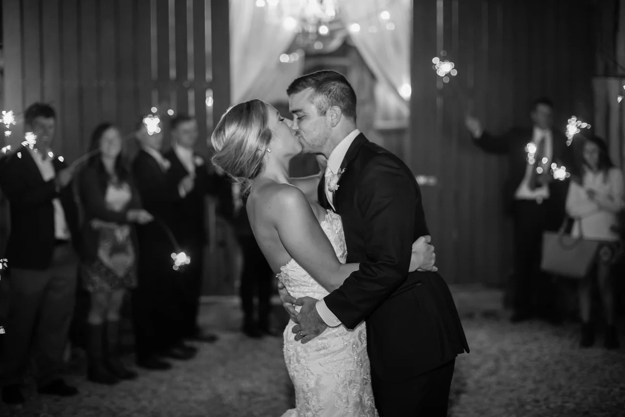 1093_Martin+Victoria_WeddingBW-X2.jpg