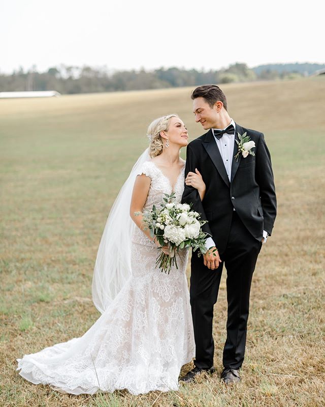 They're married! Congrats to Sarah and Ted!
Hair: @kendraburgess55
Makeup: @tmshrum
Dresses: @whiteroombridals
Flowers: @saltboxinn
Band: @vincemorenomusic
Catering: @grade_acatering
Cake: @mariamorganhillis
#justinplushannah #wedding#weddingphotogra