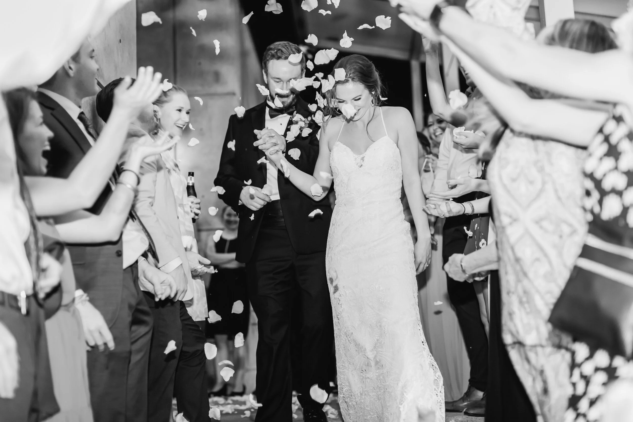 789_Ryan+Hannah_WeddingBW.jpg