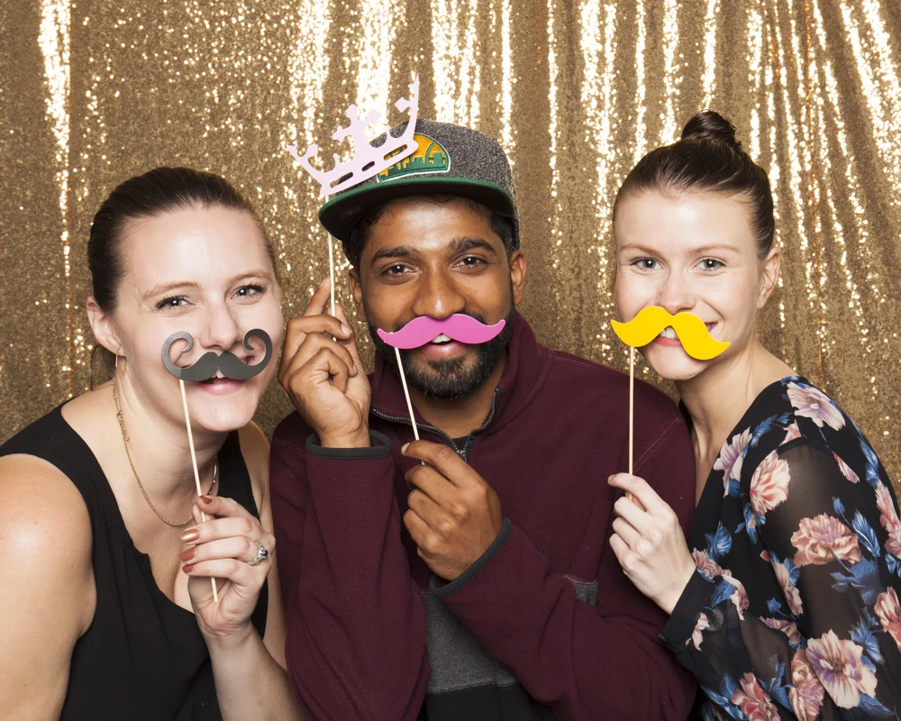 2018_0817_friends_and_family_open_house_photo_booth_0300.jpg