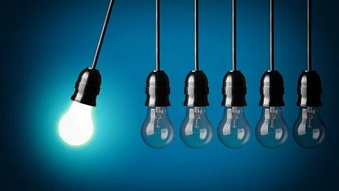 swinging-lightbulbs2.jpg