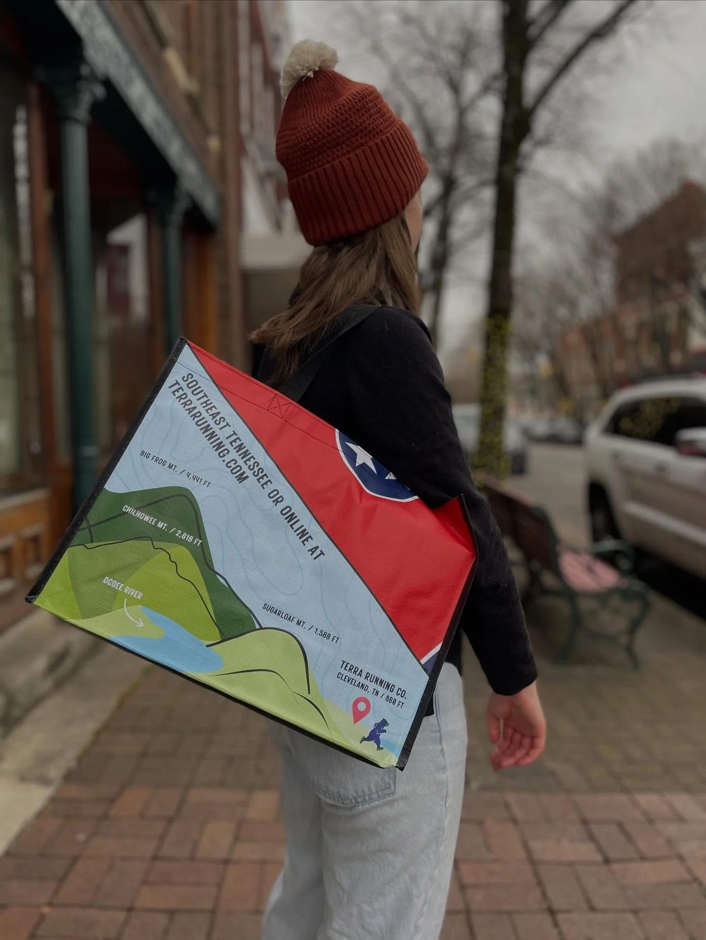 Did Santa stop at Terra Running Co. on his way to your house??? We&rsquo;ll reopen at 10am Saturday for you to use those gift cards 🎅🏼