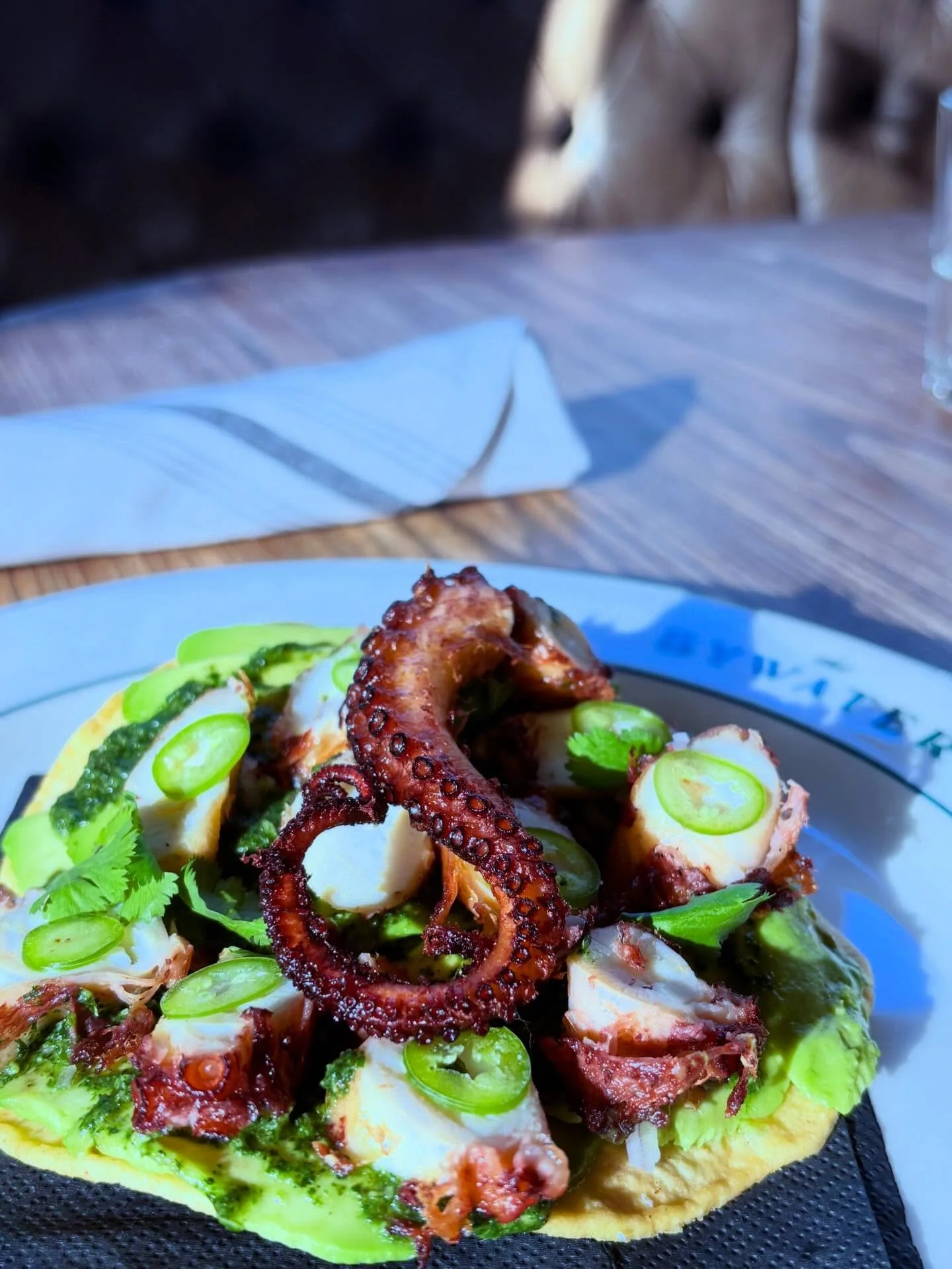 EL BYWATER EVERY MONDAY NIGHT THROUGH SUMMER @jerry_keep_it_cherry TOSTADA GAME STRONG! MEZCAL AND TEQUILA COCKTAILS FROM @niccguineau &iexcl;VEN CONMIGO A EL BYWATER! @davidkinch