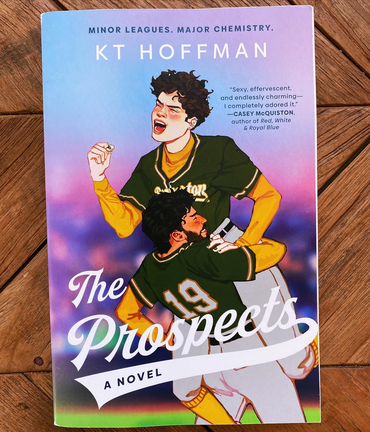 Happy pub day to this MASTERFUL debut by KT Hoffman! I absolutely LOVED this rivals-to-friends-lovers romcom set in the world of minor league baseball&hellip; and I don&rsquo;t even know the sports! (Are you shocked? You are definitely not shocked.) 