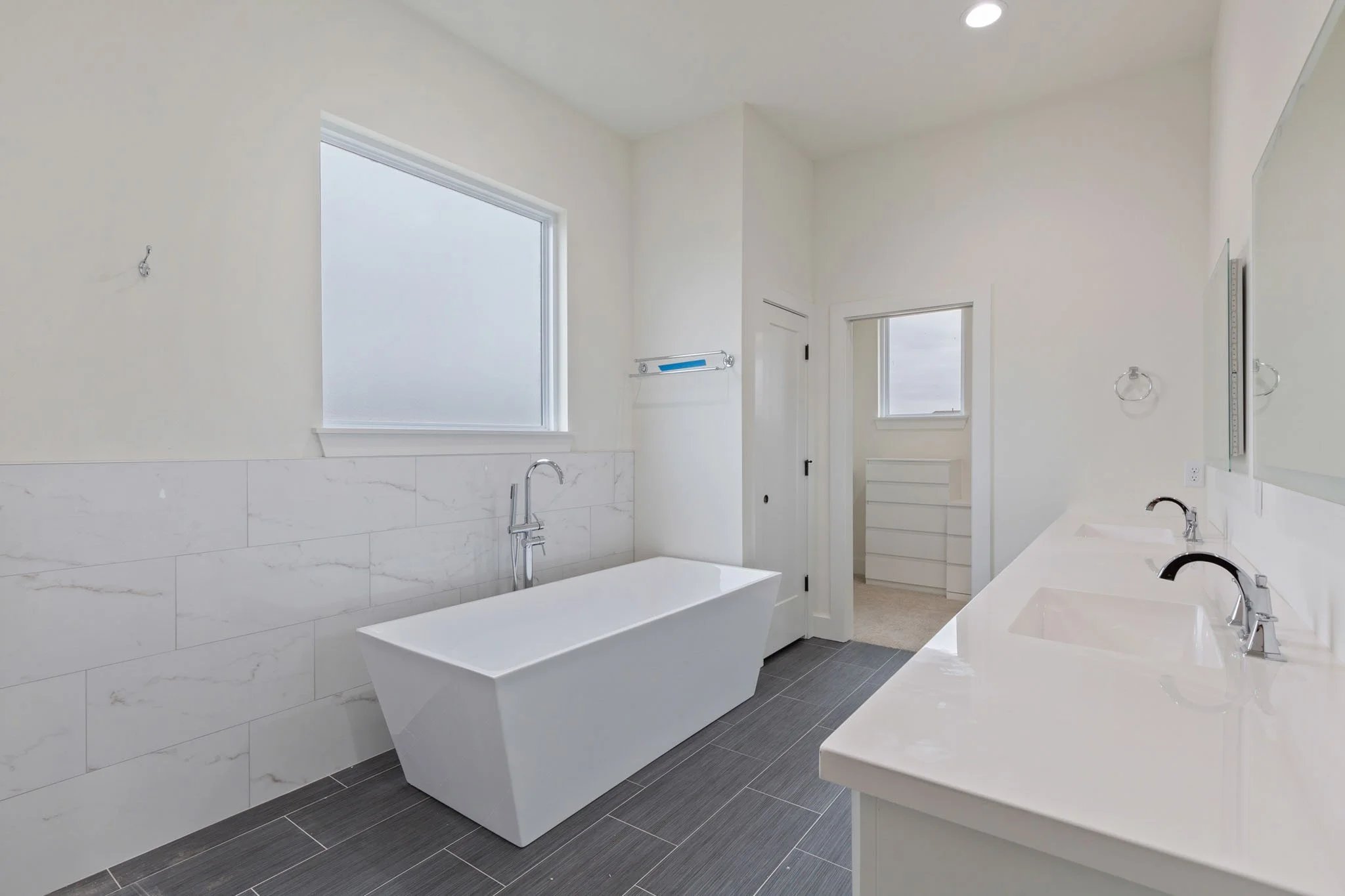 10505 S 220th E Ave_GCREP-21.jpg