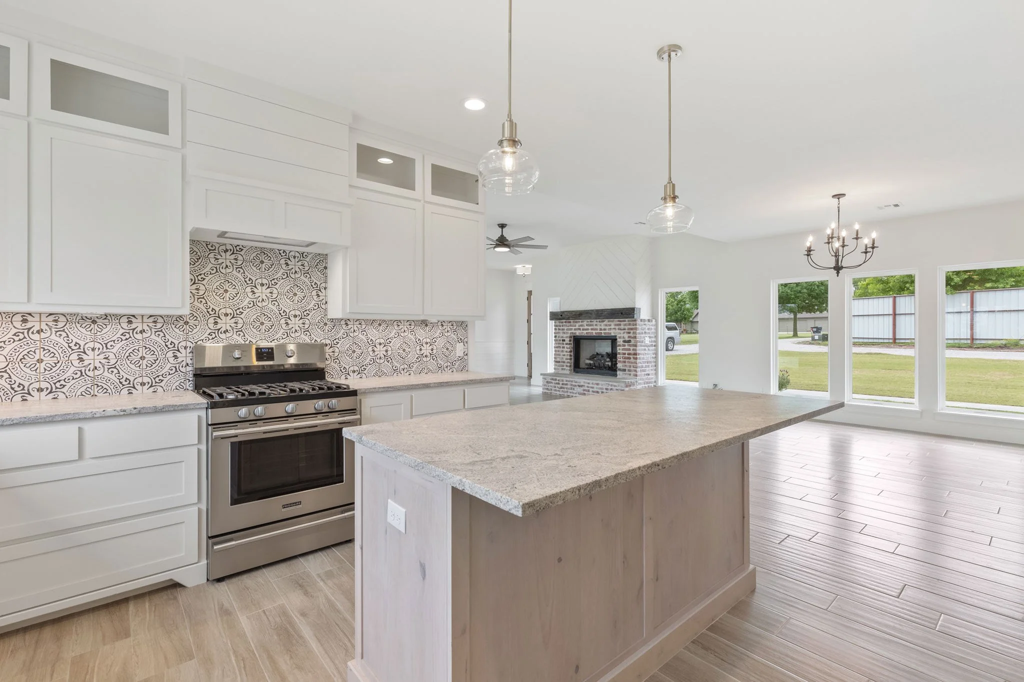 5879 S 225th E Ave_1907-32.jpg