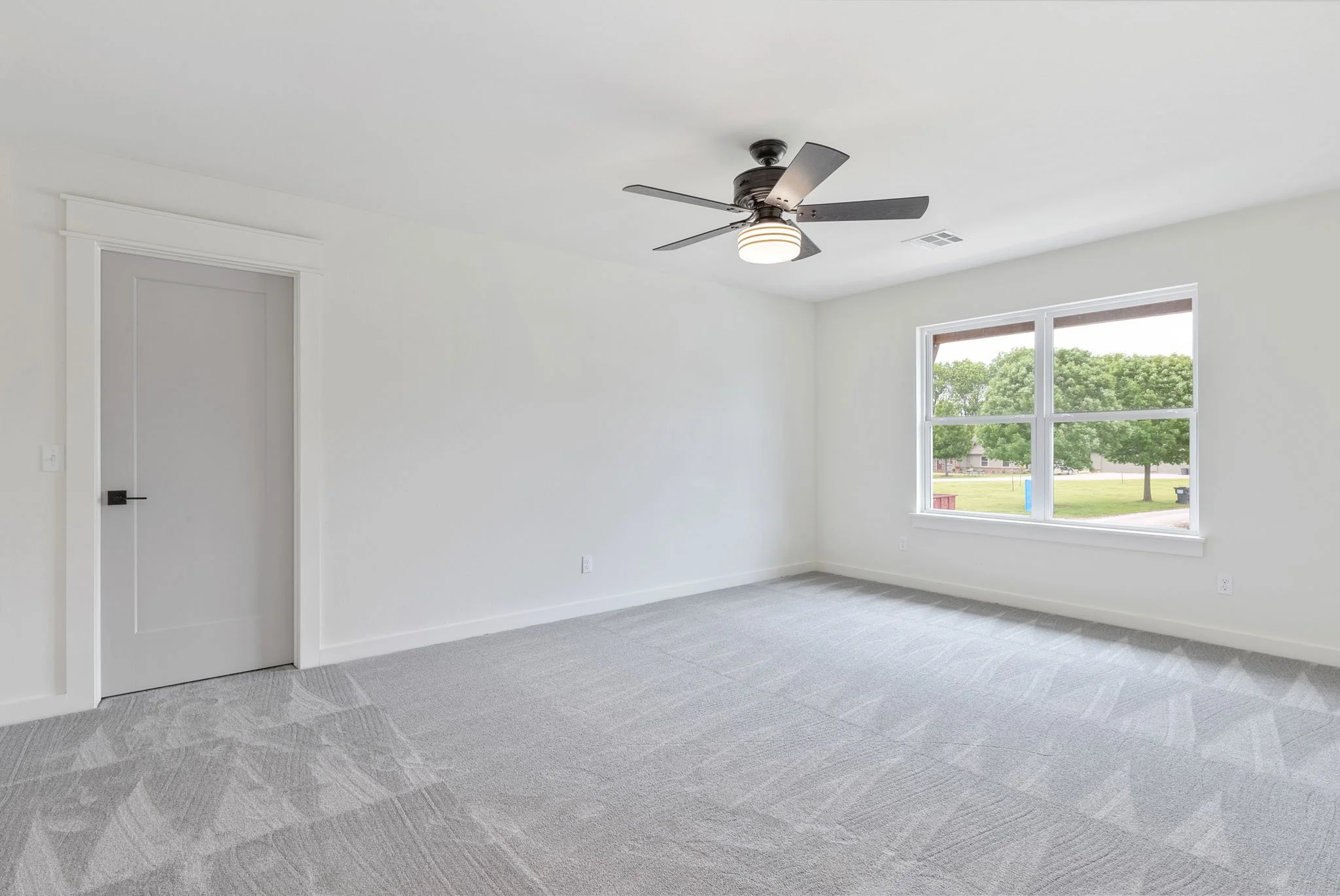 5879 S 225th E Ave_1907-46.jpg