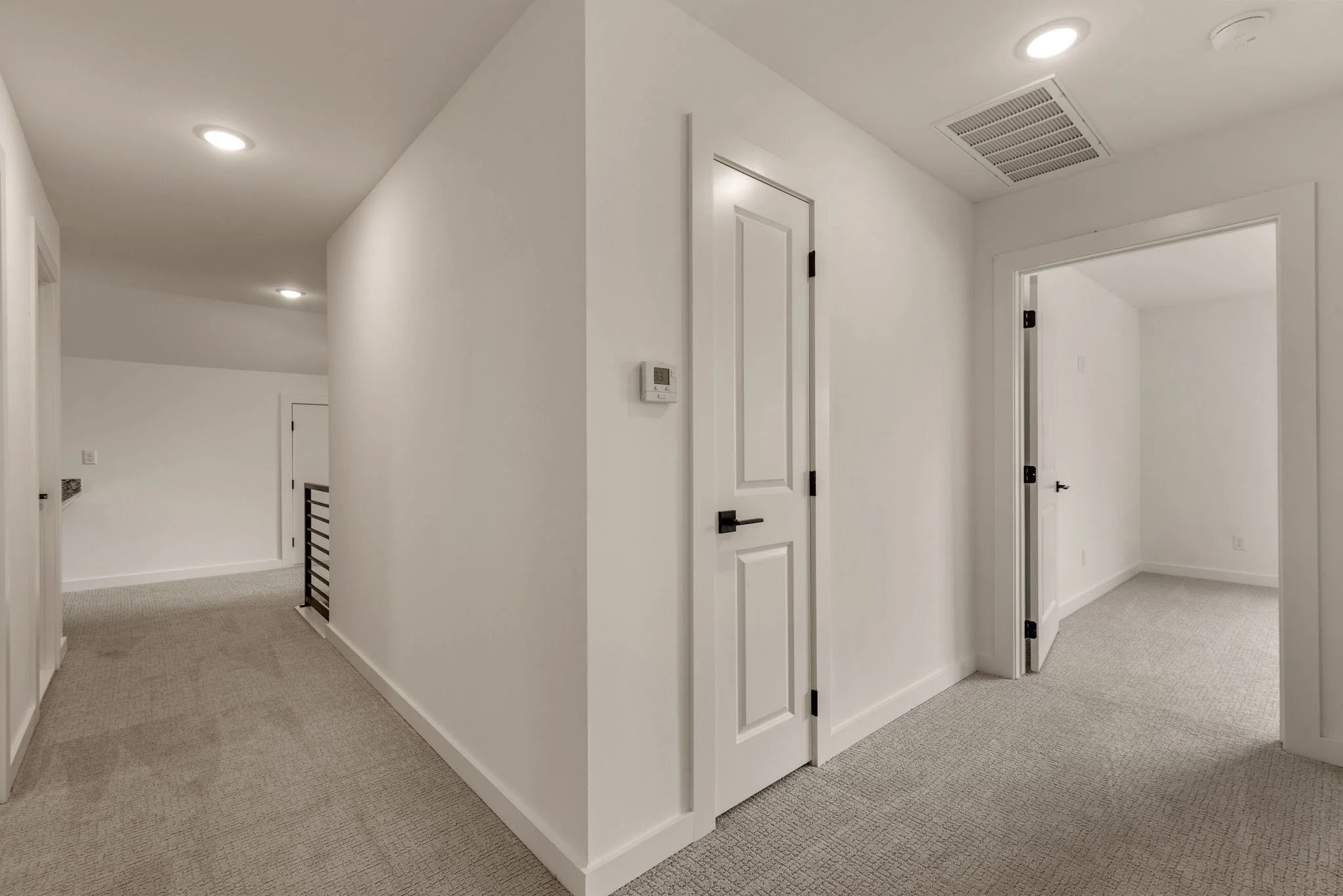 43-web-or-mls-2402 E Northampton St_Int_GCREP-3.jpg