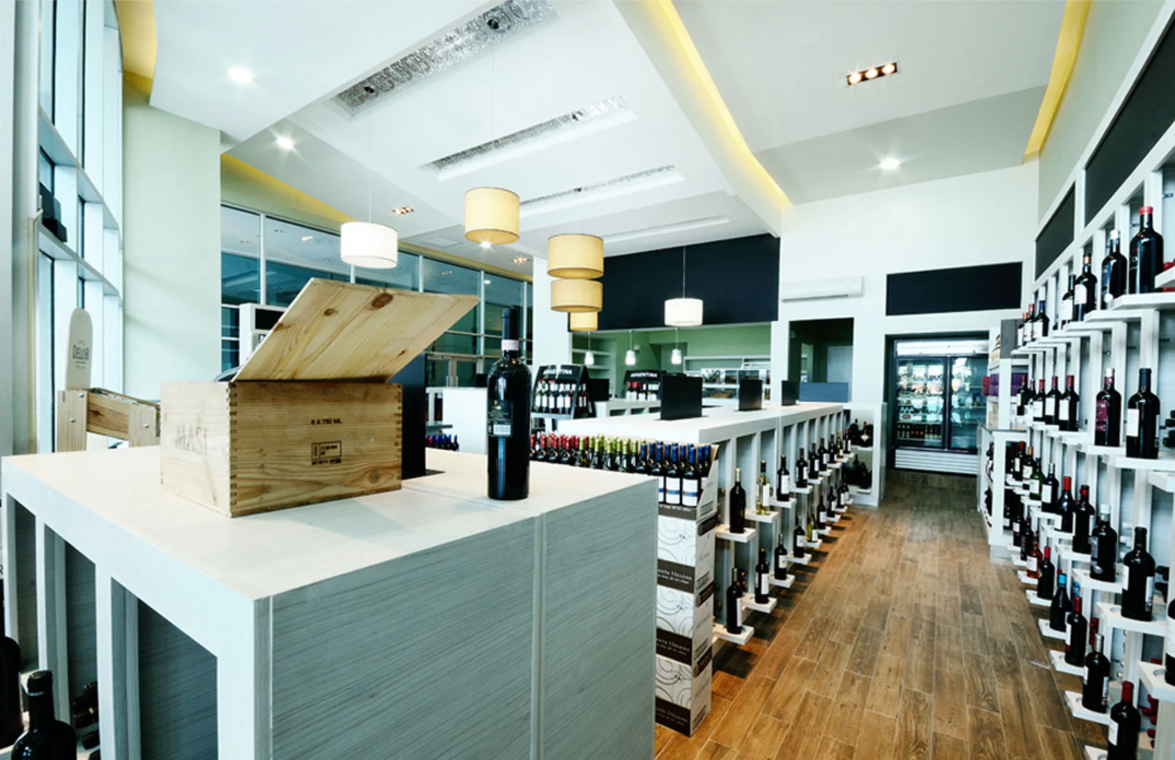 Varela Hermanos, Wine Store - Ware Malcomb © Project Manager - Designer