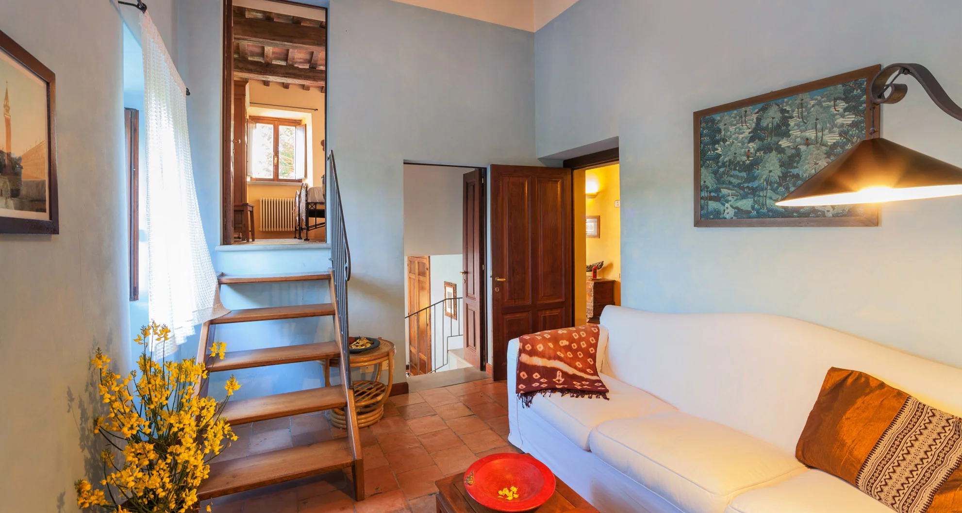 room2.jpg