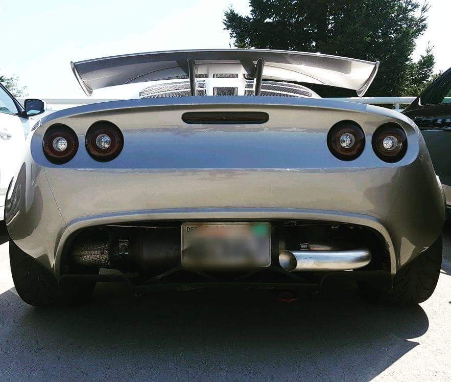 Lotus Exige Laguna Pipe