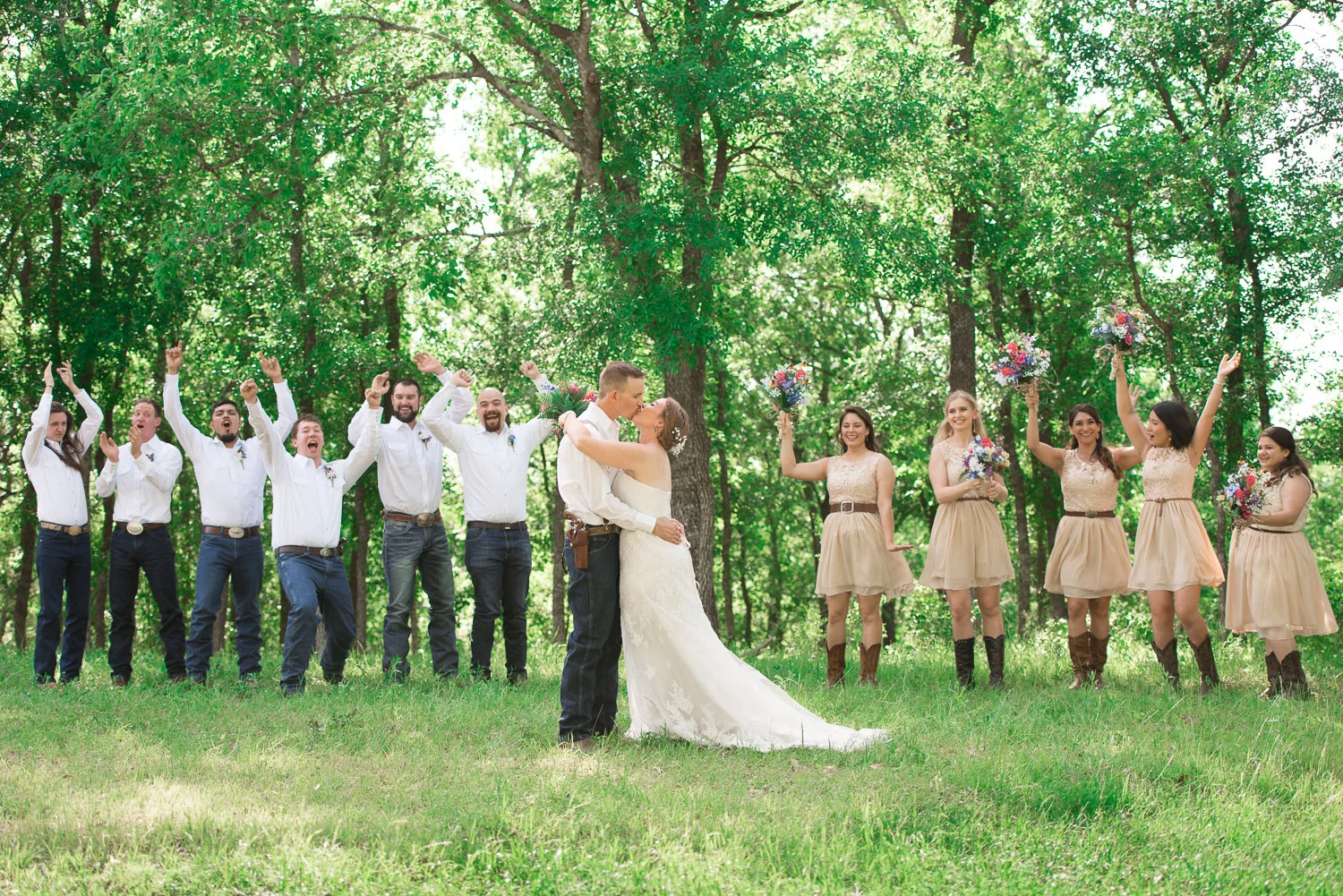 58 texas wedding bridal party photo ideas.jpg
