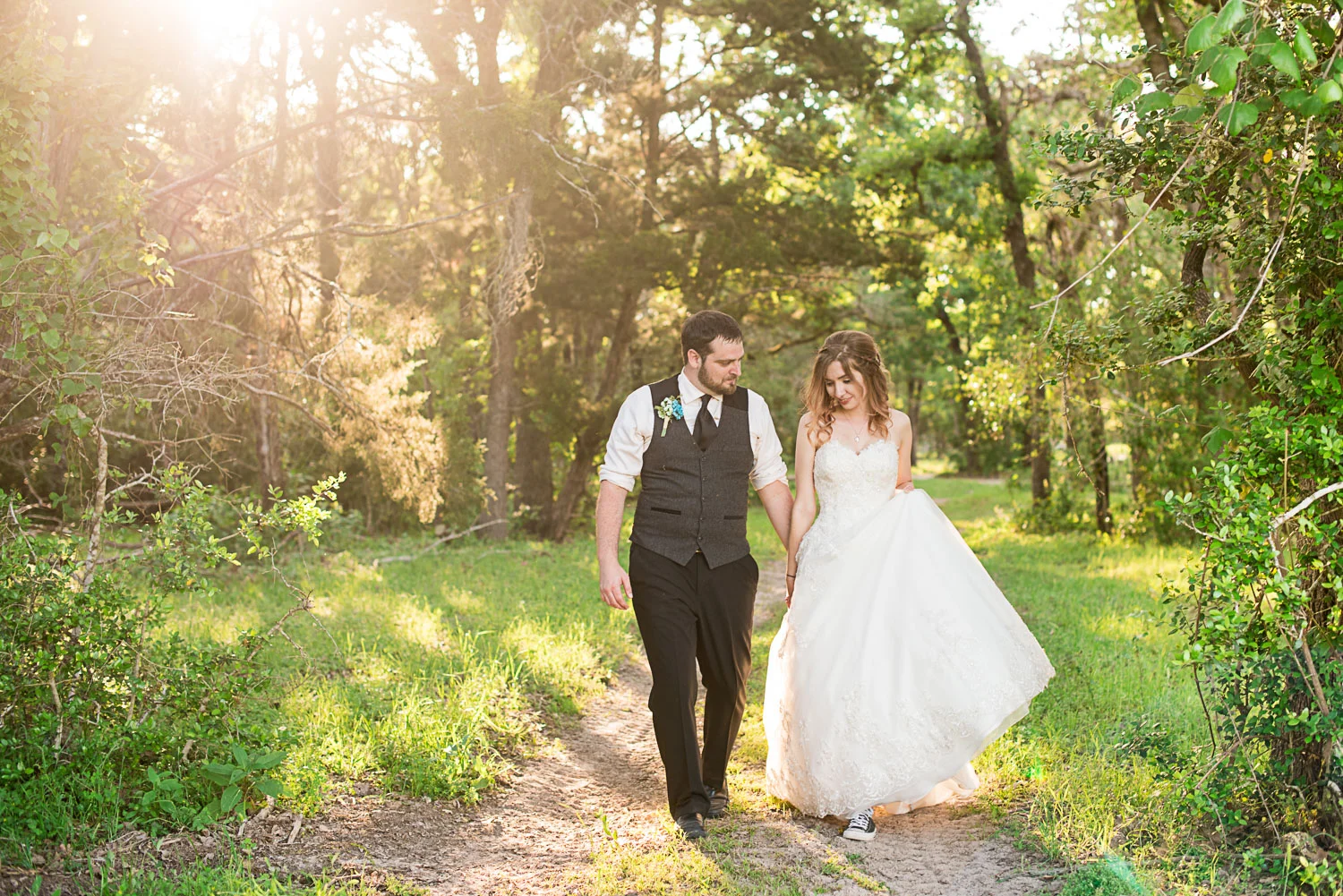 128 austin forest wedding bride and groom.jpg