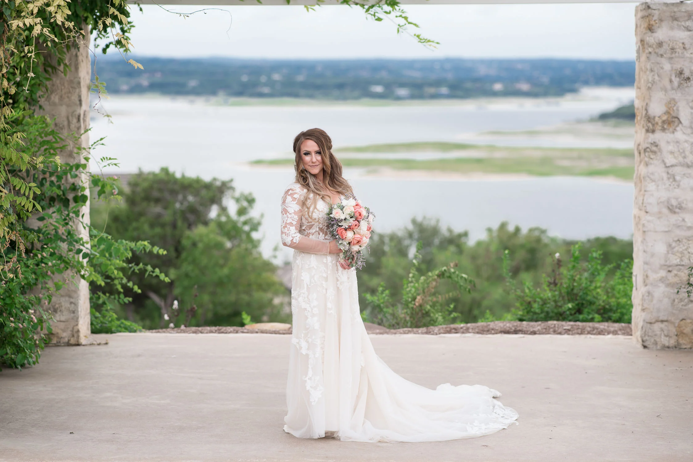 31 vintage villas bridal session.jpg