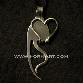 pendant heart.jpg