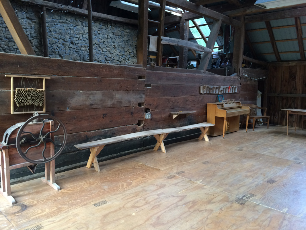 barninteriorleft.web.jpg