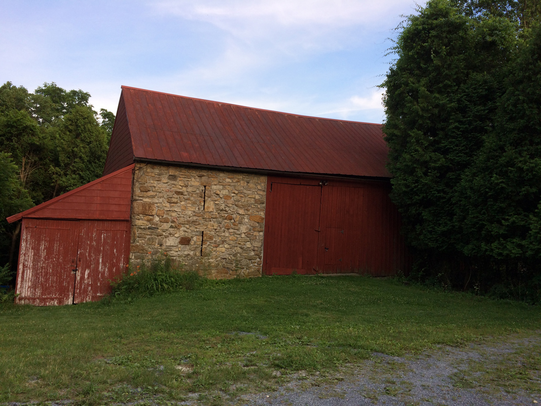 barnoutside.web.jpg