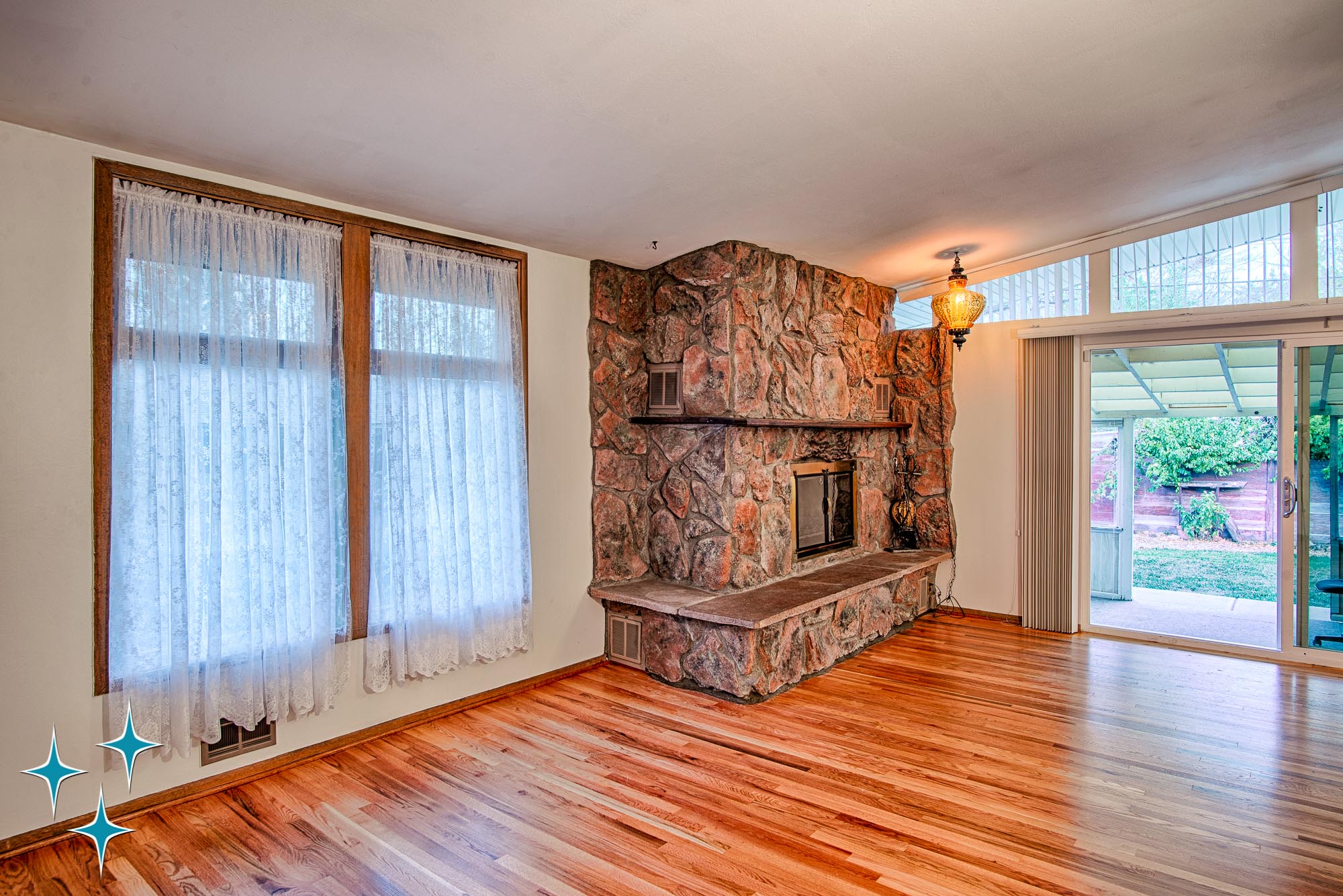 Adrian-Kinney-4155-W-Iliff-Avenue-Denver-r-Carey-Holiday-Home-2000w50-3SWM-30.jpg