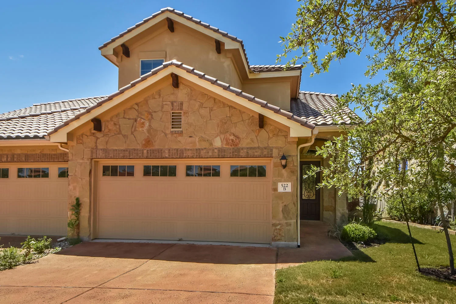 522 Meadow Lark Ave Unit B-large-001-1-Exterior Front 01-1499x1000-72dpi.jpg
