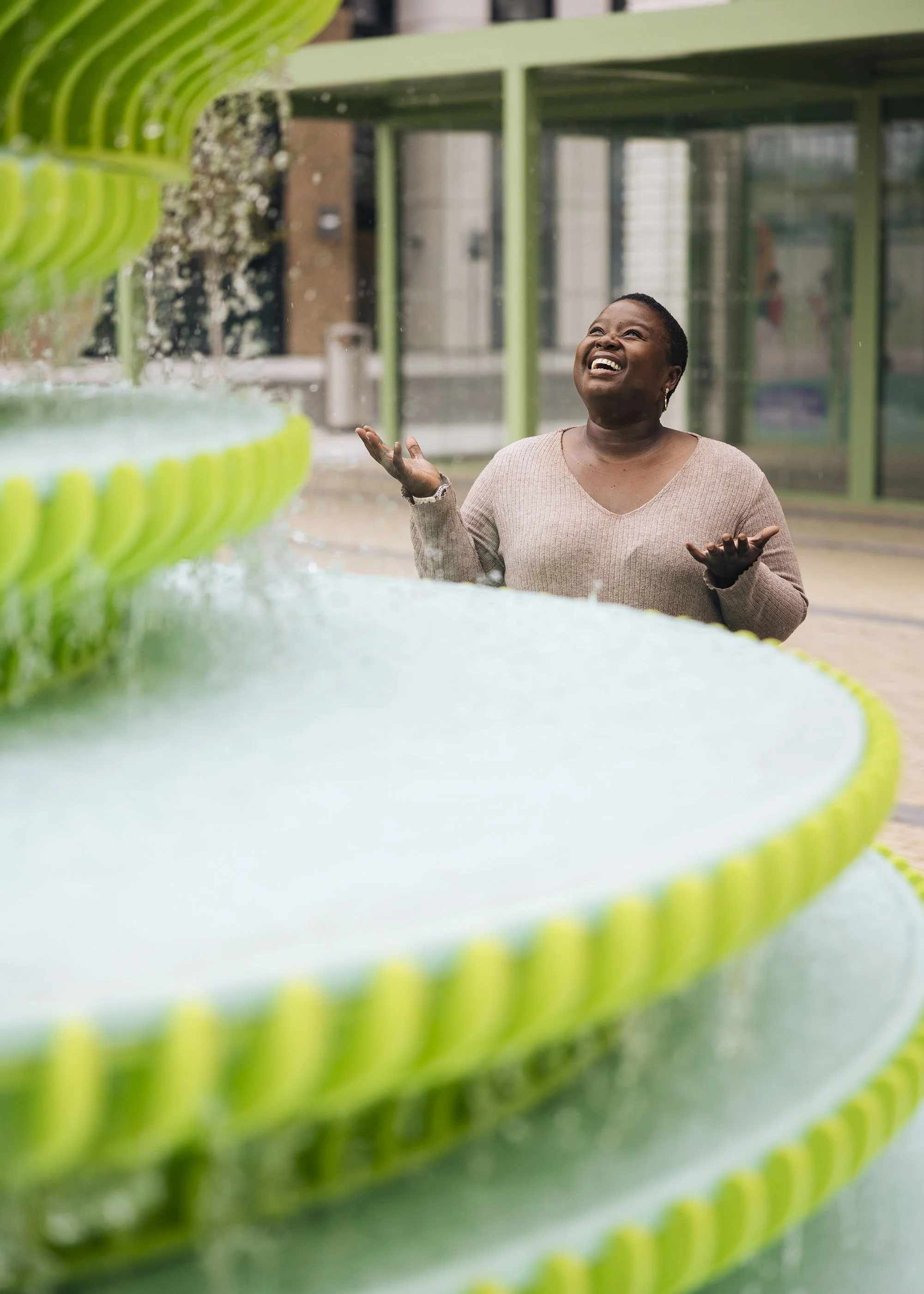 NEON - The Fountain - Image 9.jpg
