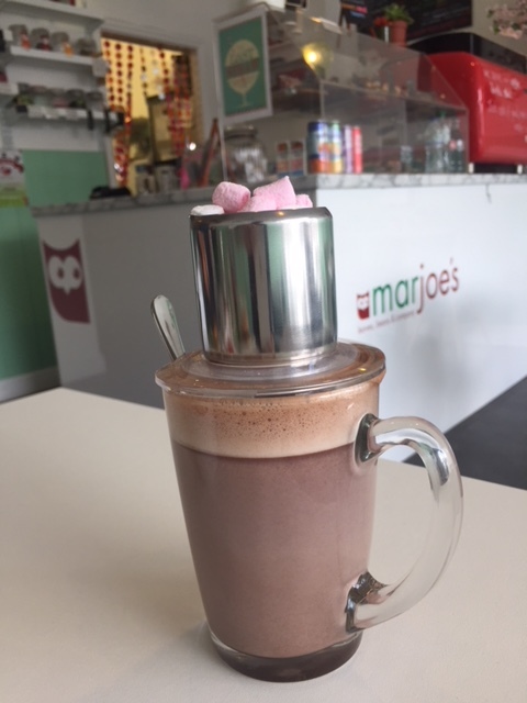 TEAPY® T-4-1™ with hot chocolate with mini-marshmallows