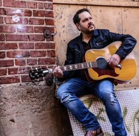 Live Music by Scott Kurt