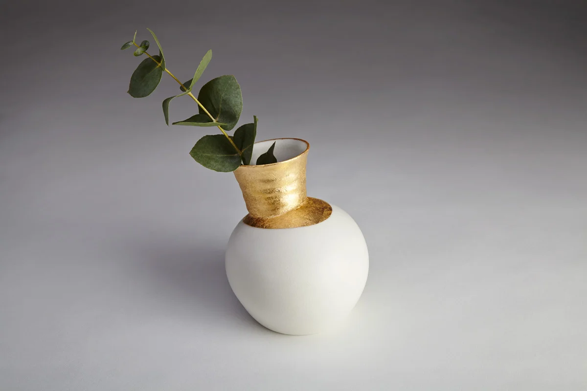 Vase_porcelain_gilded_jo davies_Speak_landscape.jpg