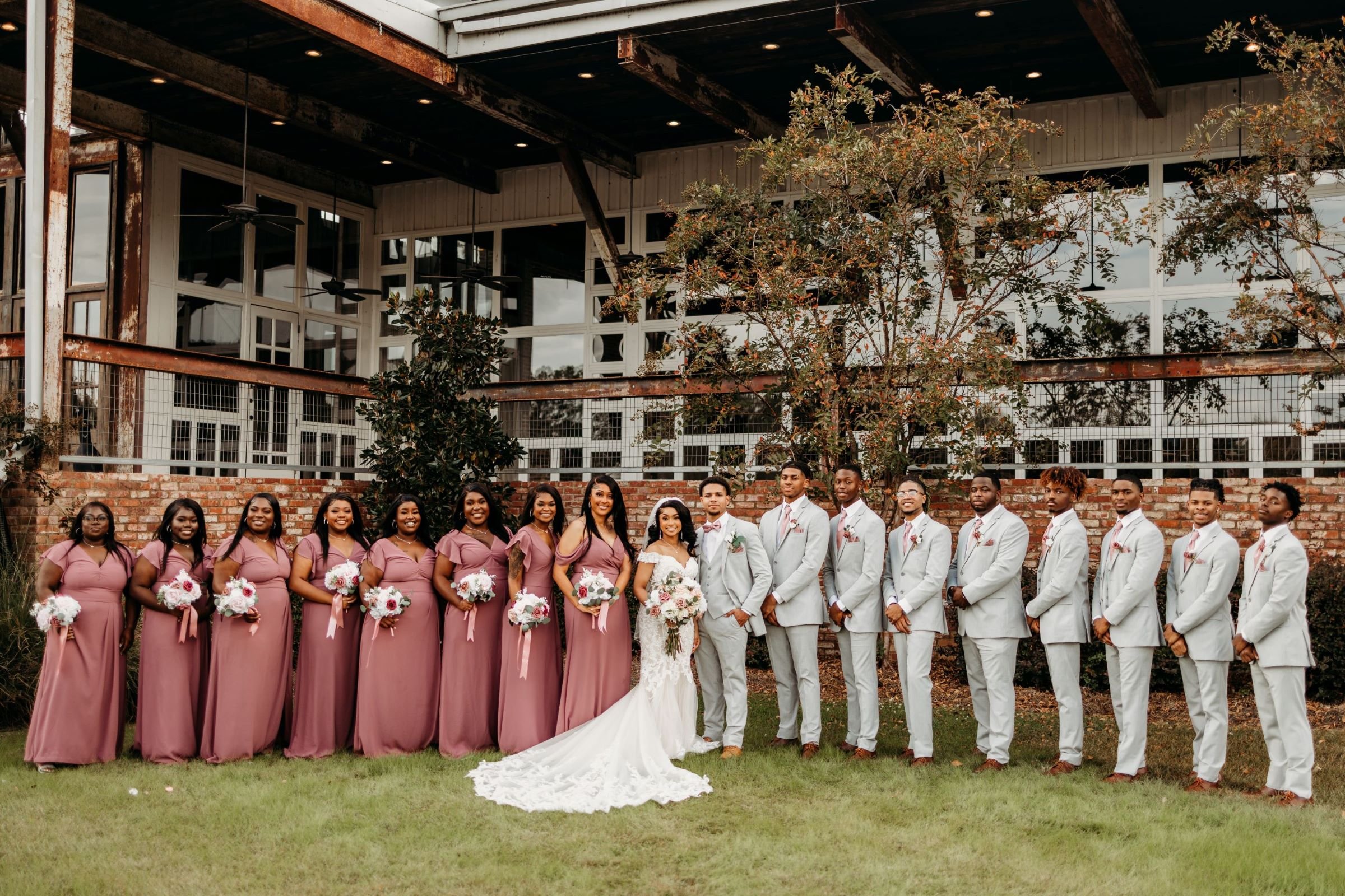 bridal party outside on lawn of the jefferson oxford ms