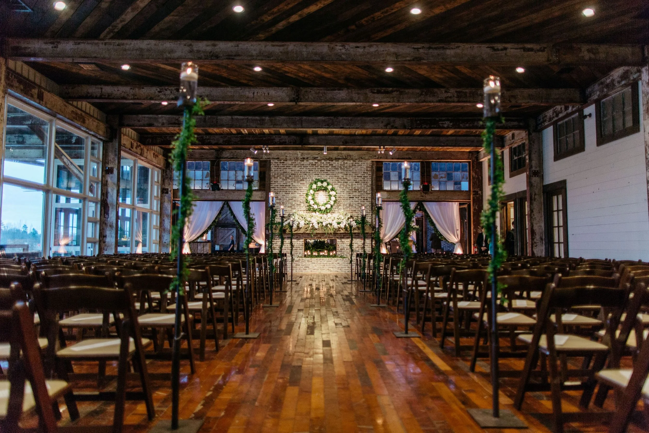 lakeside room ceremony space before the wedding at the Jefferson oxford ms