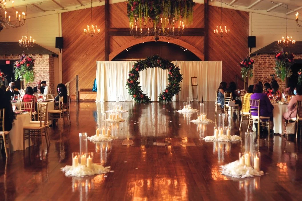floral & setup for a wedding ceremony in grand hall at the jefferson oxford