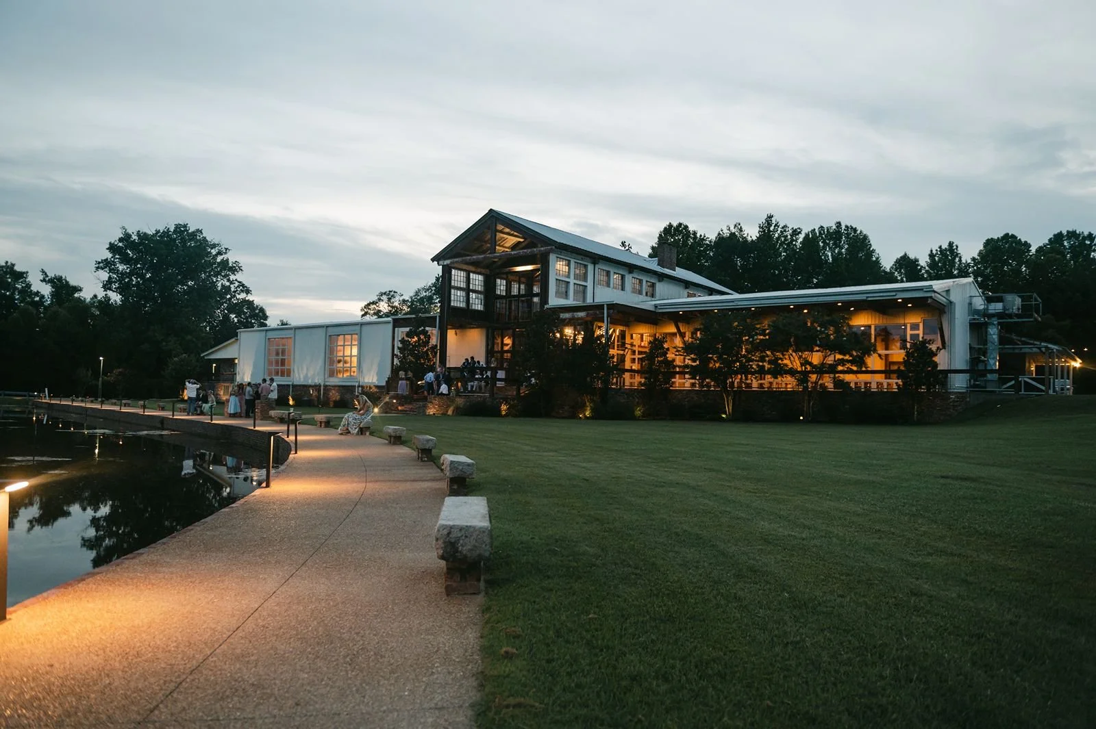 cocktail hour along lakefront walkway & porch at Jefferson oxford