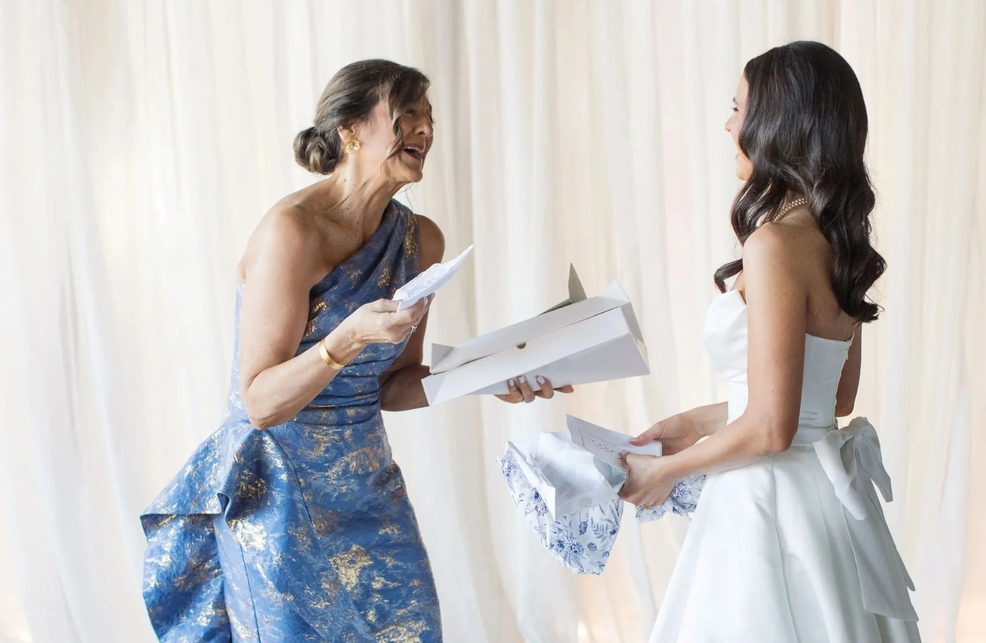 first look bride and mom at The Jefferson Oxford