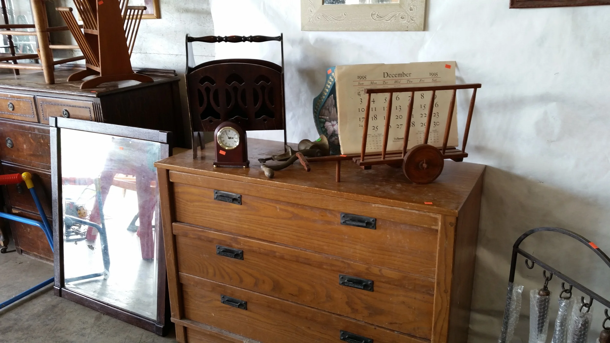 Dressers, Magazines Racks
