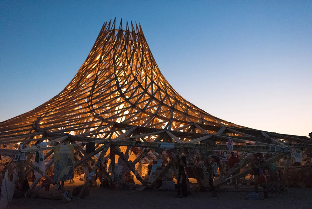 29100_28950_burningman2018_helenecyr.jpg
