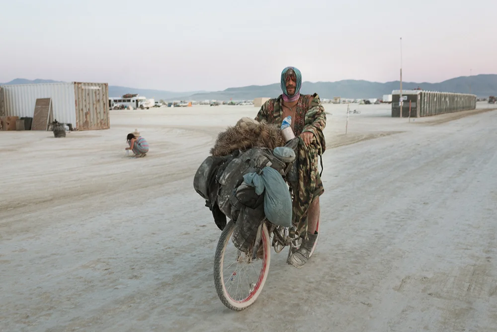 38100_29105_burningman2018_helenecyr.jpg